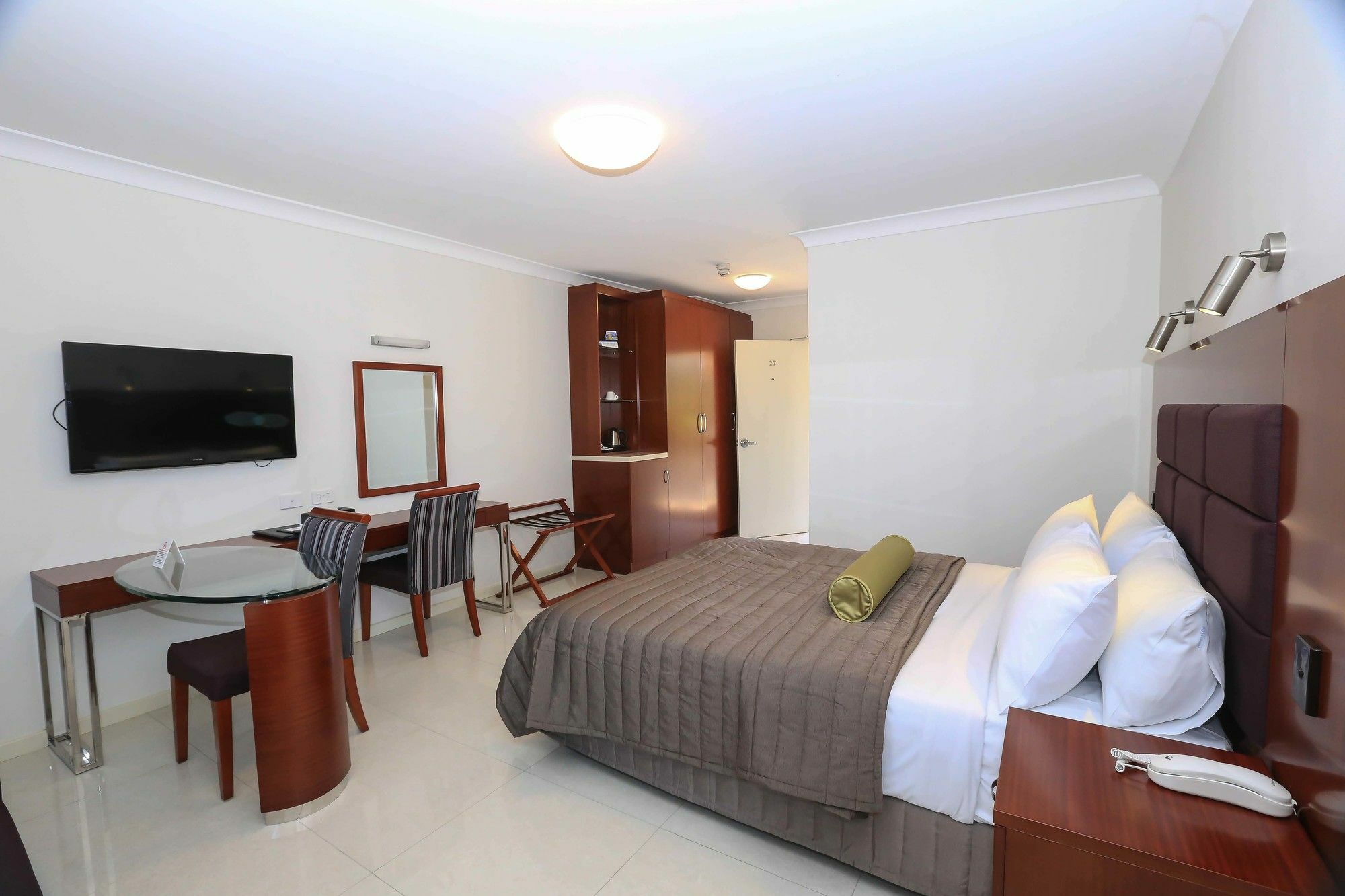 Best Western Casula Motor Inn Exterior foto
